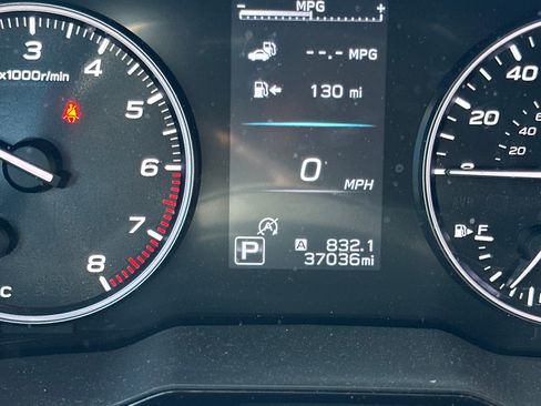 Used 2022 Subaru Outback Premium image 16