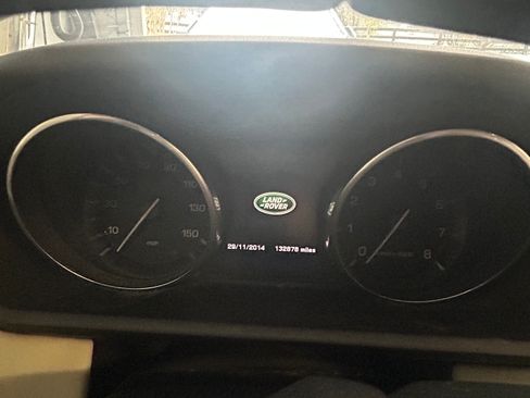 Used 2014 Land Rover Range Rover Sport HSE image 9