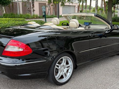 Used 2008 Mercedes-Benz CLK 550 Cabriolet image 10