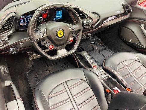 Used 2019 Ferrari 488 Spider image 14
