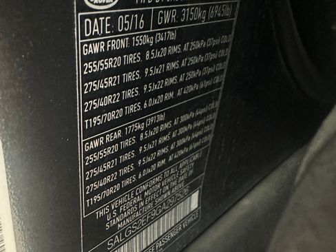 Used 2016 Land Rover Range Rover Supercharged AWD/4WD image 27