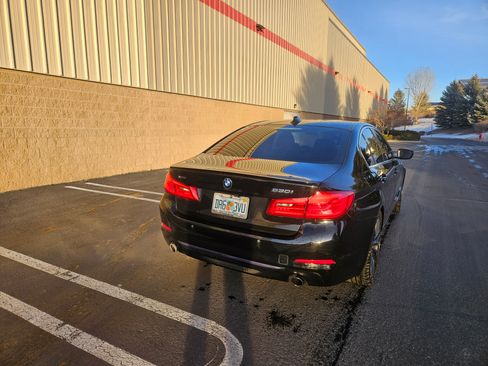 Used 2018 BMW 530i xDrive image 2