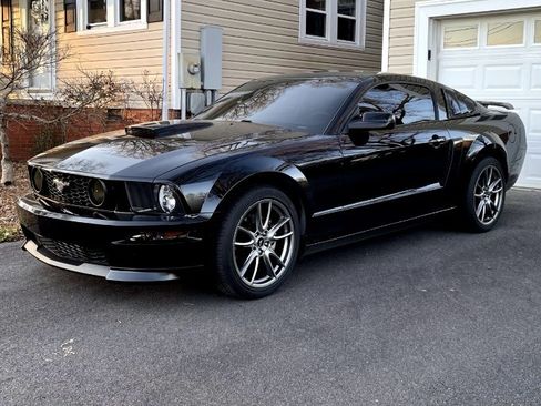 Used 2008 Ford Mustang GT Premium image 1