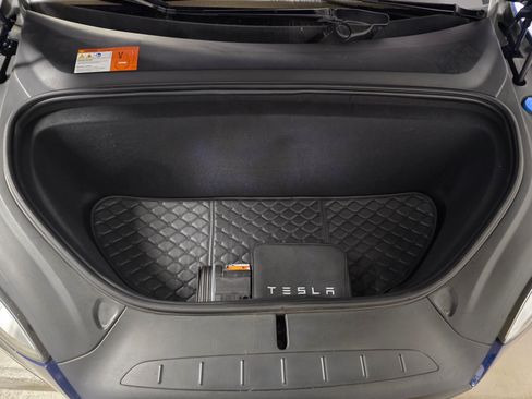 Used 2016 Tesla Model X P90D image 13