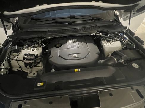 Used 2017 Land Rover Range Rover image 21