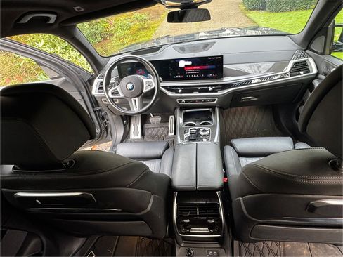 Used 2024 BMW X7 M60i w/ Executive Package image 10