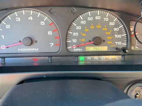 Used 2001 Toyota 4Runner SR5 image 1