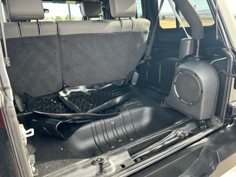 Used 2009 Jeep Wrangler Unlimited Sahara w/ Trailer Tow Group image 15