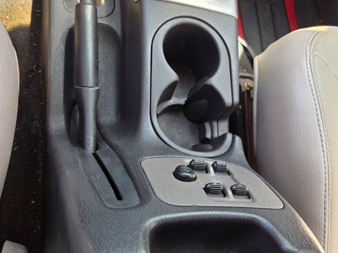 Used 2002 Jeep Liberty Limited image 10