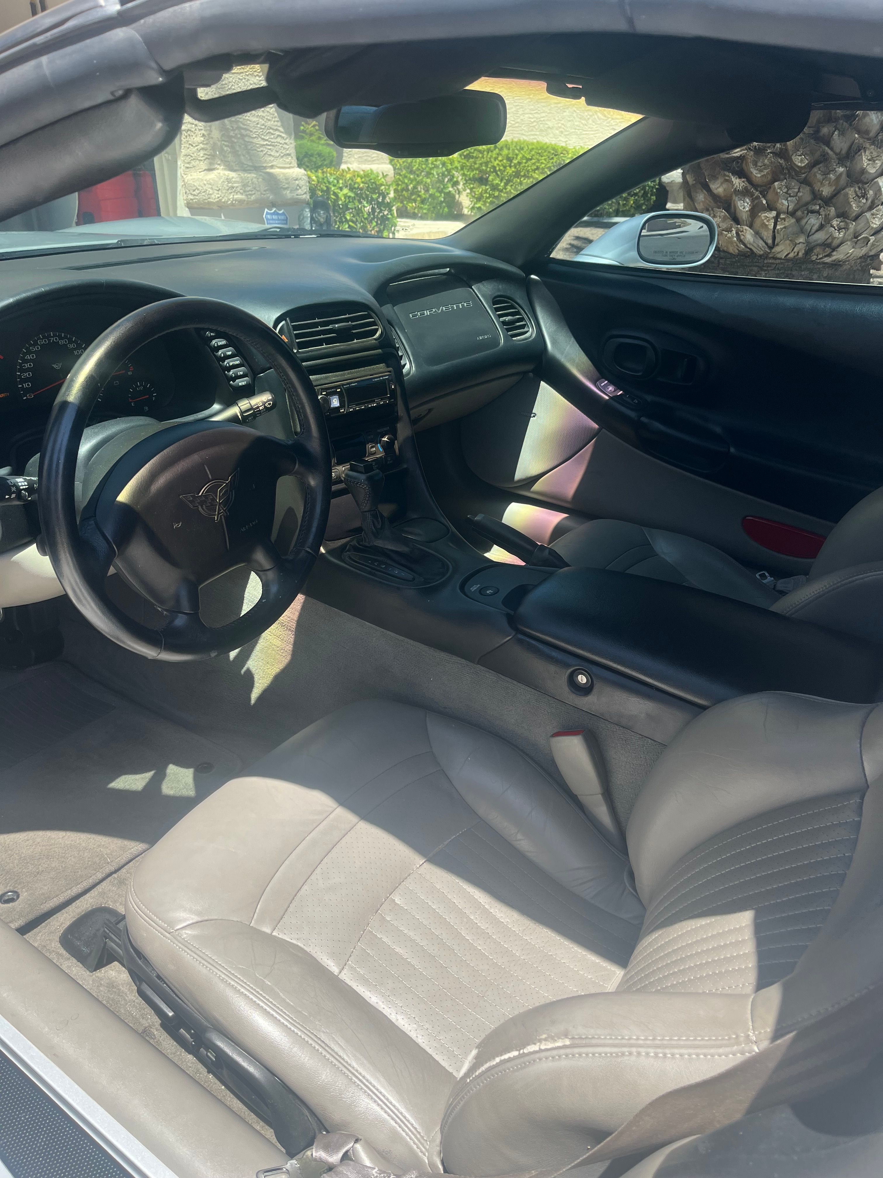 Used 1999 Chevrolet Corvette Convertible w/ Performance Handling Pkg RWD image 4