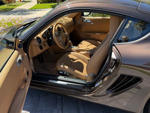 Used 2009 Porsche Cayman S RWD image 8