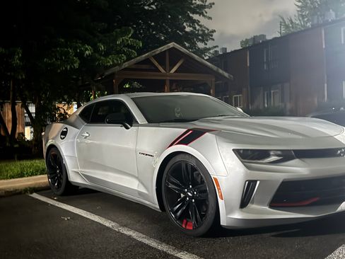 Used 2018 Chevrolet Camaro LT w/ Redline Edition RWD image 6