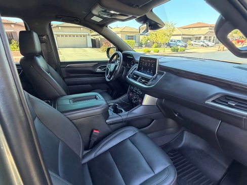 Used 2023 Chevrolet Tahoe LT w/ Luxury Package RWD image 24