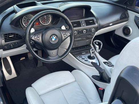 Used 2010 BMW M6 Convertible image 6