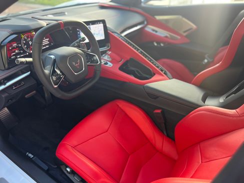 Used 2024 Chevrolet Corvette Stingray Preferred Conv w/ 2LT image 13