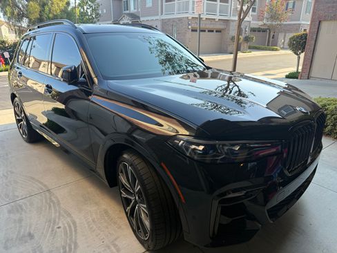 Used 2021 BMW X7 M50i w/ Dynamic Handling Package AWD/4WD image 6