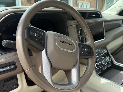Used 2024 GMC Yukon Denali w/ Max Trailering Package AWD/4WD image 2