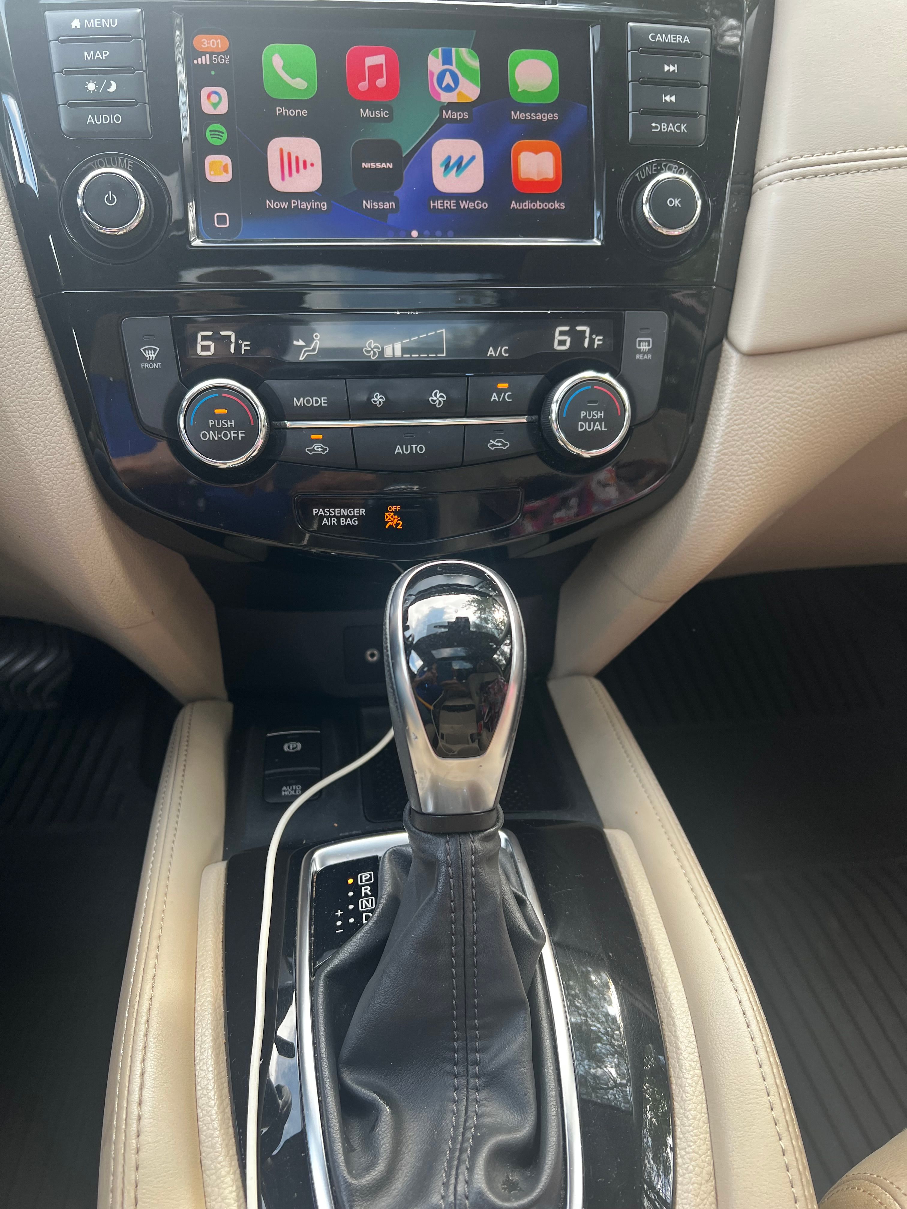 Used 2019 Nissan Rogue SL w/ Premium Package AWD/4WD image 10