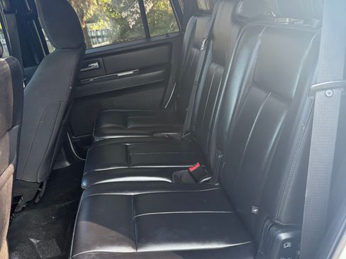 Used 2017 Ford Expedition XL image 5