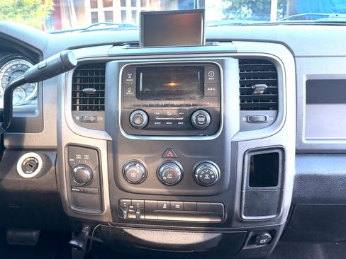 Used 2013 RAM 1500 Express image 16