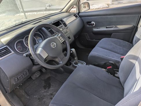 Used 2009 Nissan Versa 1.8 S w/ PWR Pkg image 6