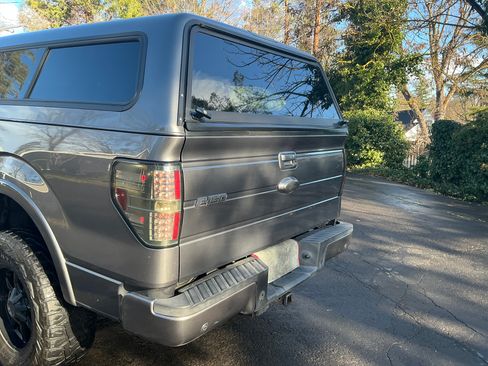 Used 2013 Ford F150 Lariat w/ Mid Equipment Group image 5