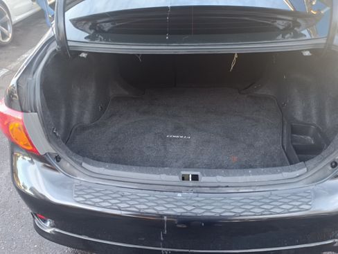 Used 2010 Toyota Corolla S image 12