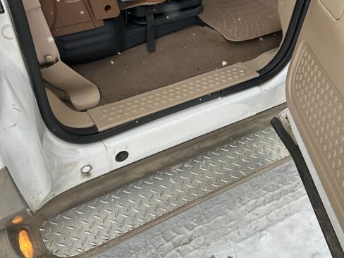 Used 2004 Ford F250 King Ranch image 13