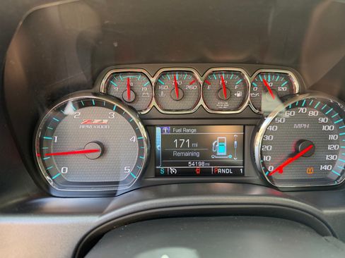 Used 2019 Chevrolet Silverado 2500 LT w/ LT Convenience Package AWD/4WD image 15