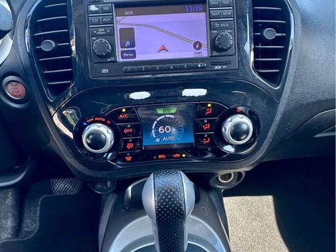 Used 2013 Nissan Juke SL w/ Sport Pkg FWD image 13