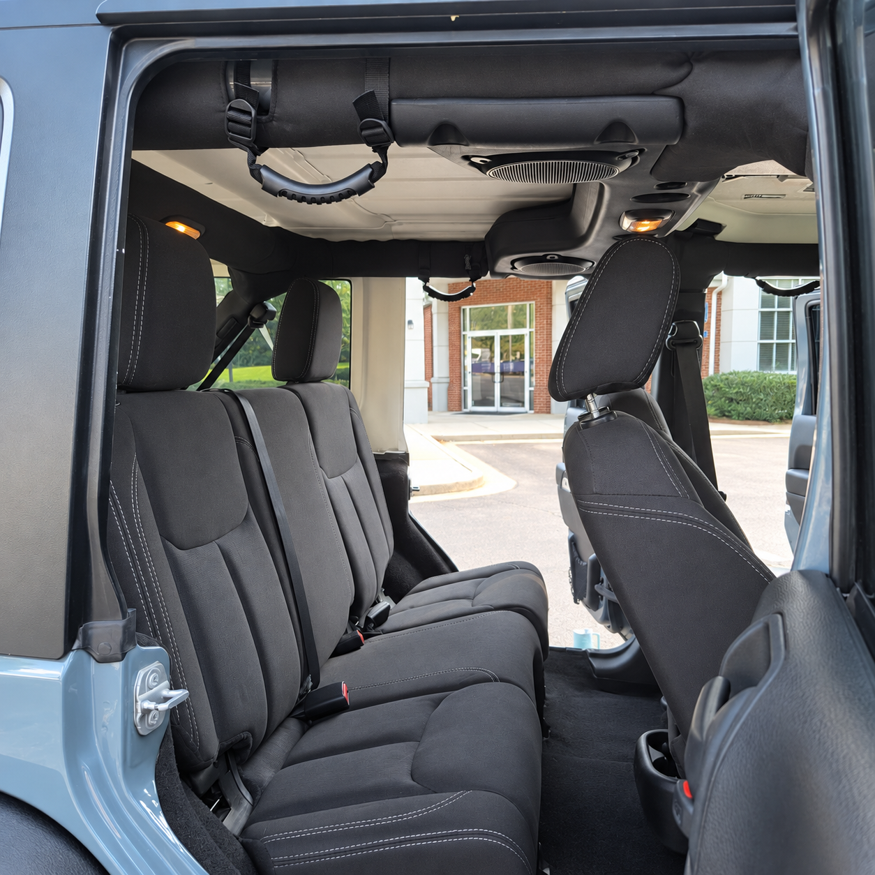 Used 2014 Jeep Wrangler Unlimited Sahara w/ Trailer Tow Group AWD/4WD image 12