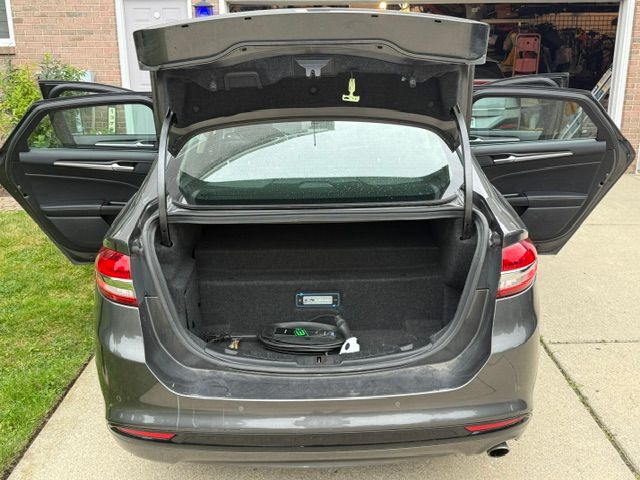 Used 2017 Ford Fusion Energi Titanium FWD image 14