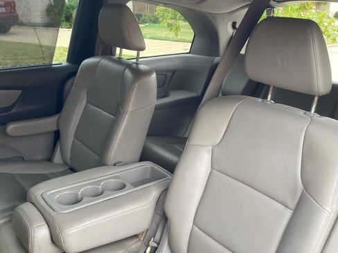 Used 2015 Honda Odyssey EX-L image 10