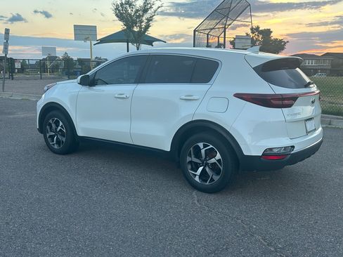 Used 2021 Kia Sportage LX FWD image 4