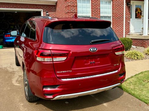 Used 2016 Kia Sorento SX image 4