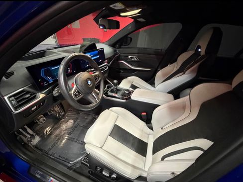 Used 2023 BMW M3 Sedan w/ Executive Package image 5