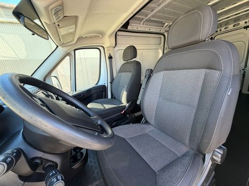 Used 2016 RAM ProMaster 2500 w/ Cargo Convenience Group image 16