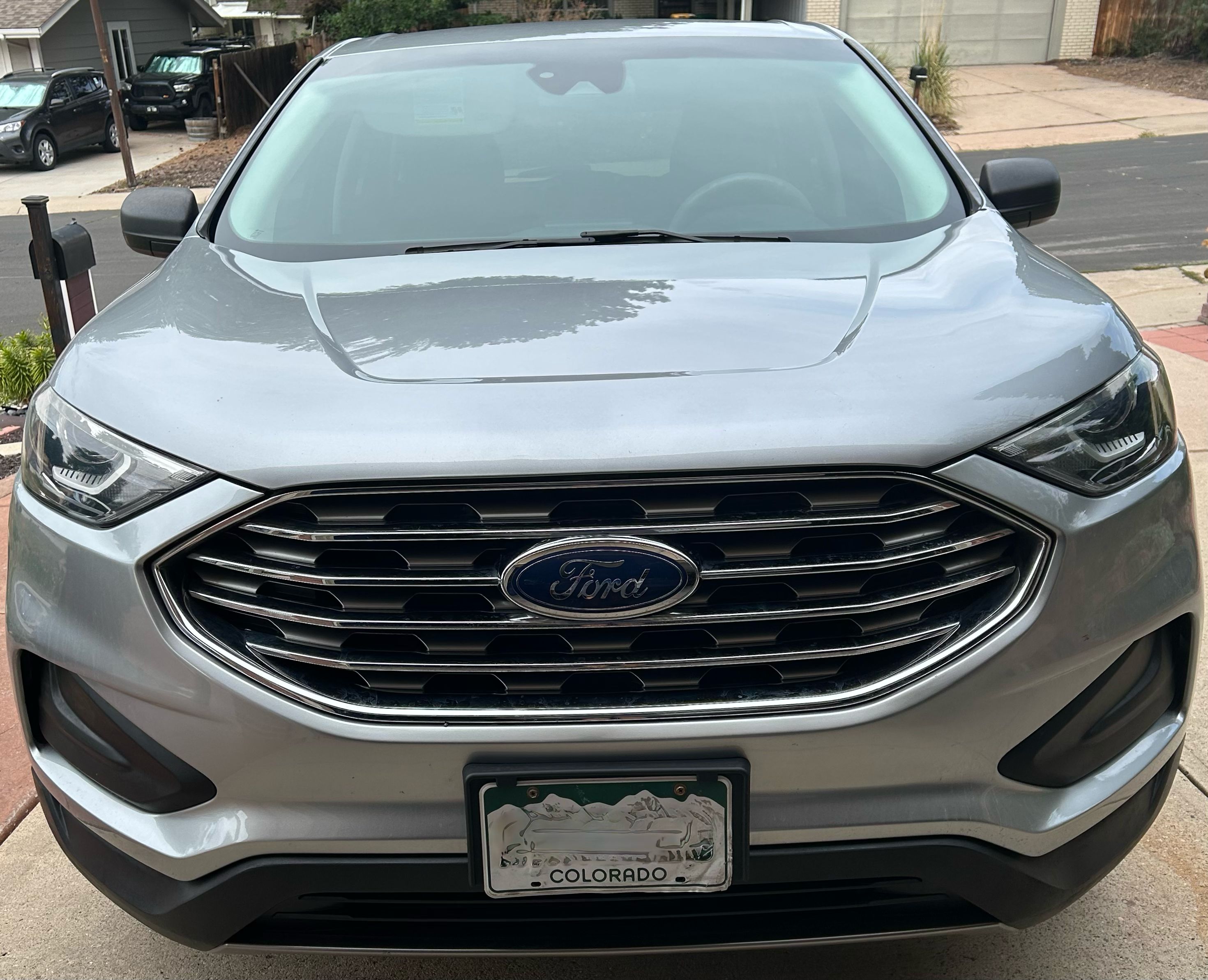 Used 2021 Ford Edge SE FWD image 1