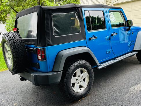 Used 2016 Jeep Wrangler Unlimited Sport w/ Quick Order Package 24S AWD/4WD image 5