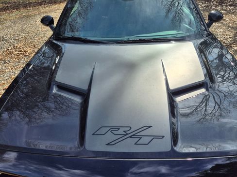 Used 2016 Dodge Challenger R/T Plus image 8