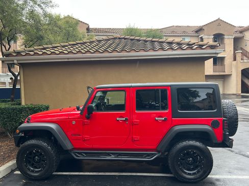 Used 2018 Jeep Wrangler Unlimited Sport S image 1
