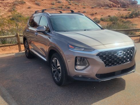 Used 2019 Hyundai Santa Fe AWD image 9