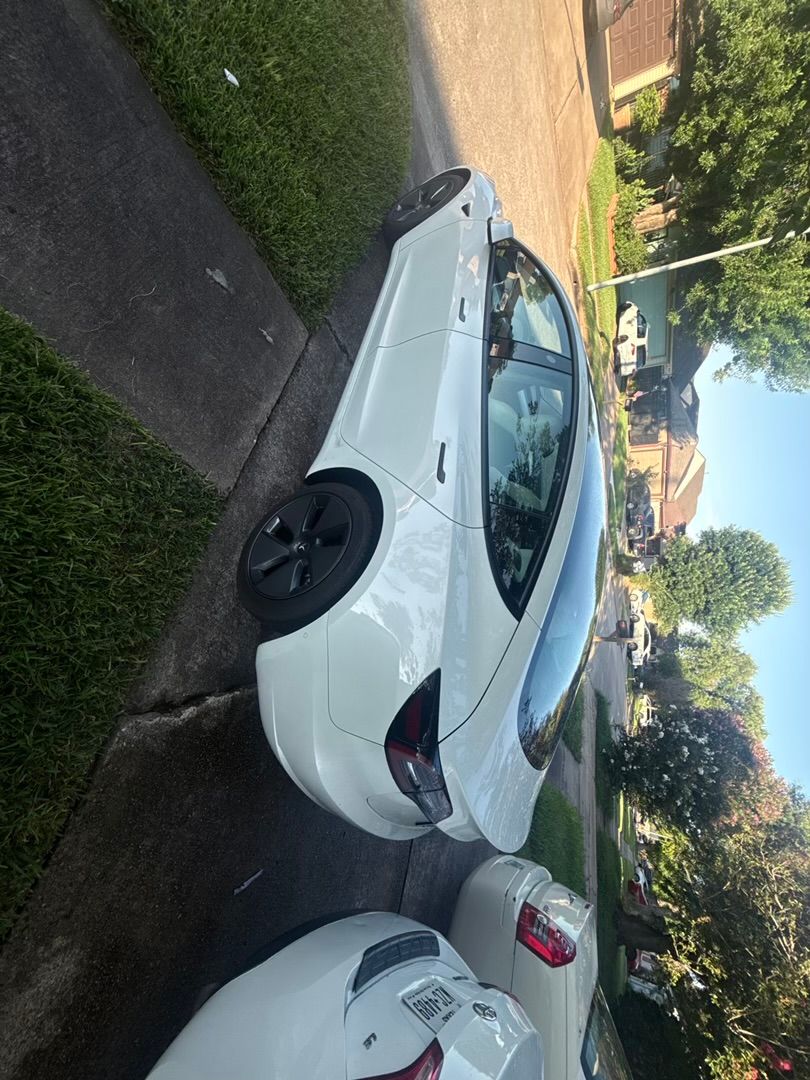 Used 2022 Tesla Model 3 RWD image 8