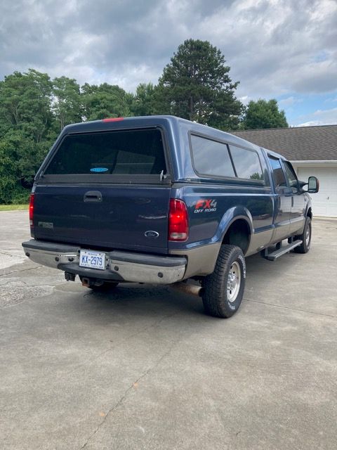 Used 2004 Ford F350 Lariat AWD/4WD image 9