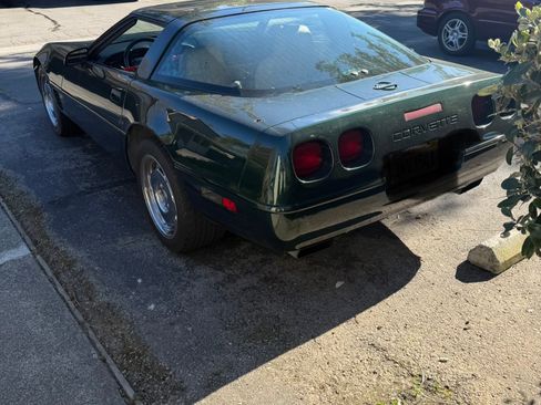 Used 1995 Chevrolet Corvette Coupe image 8