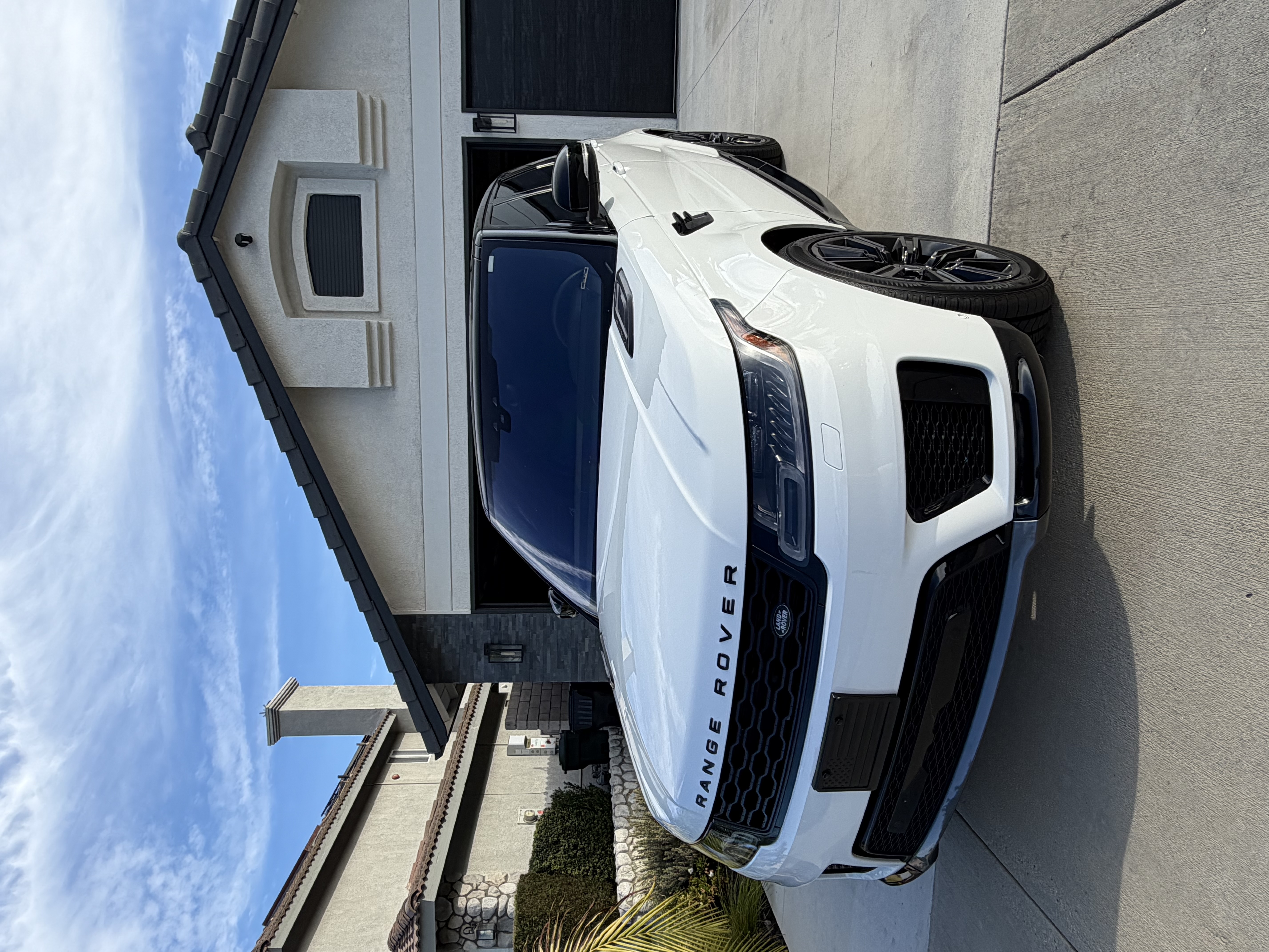 Used 2021 Land Rover Range Rover Sport HSE Silver Edition AWD/4WD image 2