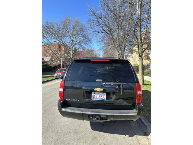 Used 2014 Chevrolet Suburban LTZ AWD/4WD image 2