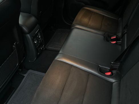 Used 2020 Jeep Grand Cherokee Altitude image 11