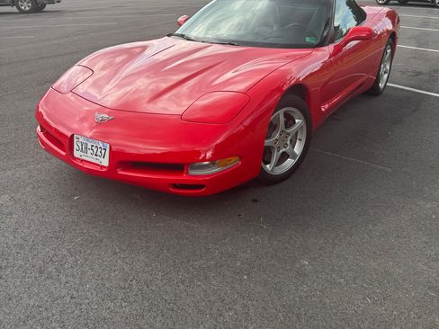 Used 2003 Chevrolet Corvette Convertible w/ Preferred Equipment Group1 RWD image 1