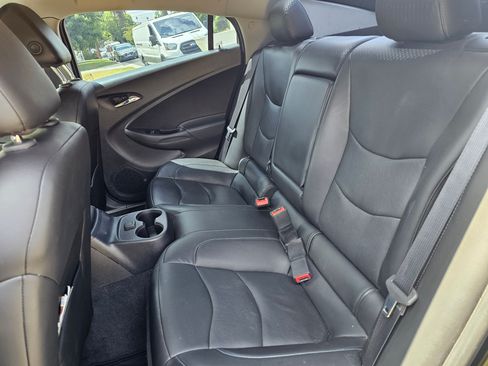 Used 2018 Chevrolet Volt LT w/ LT Driver Confidence Package image 2